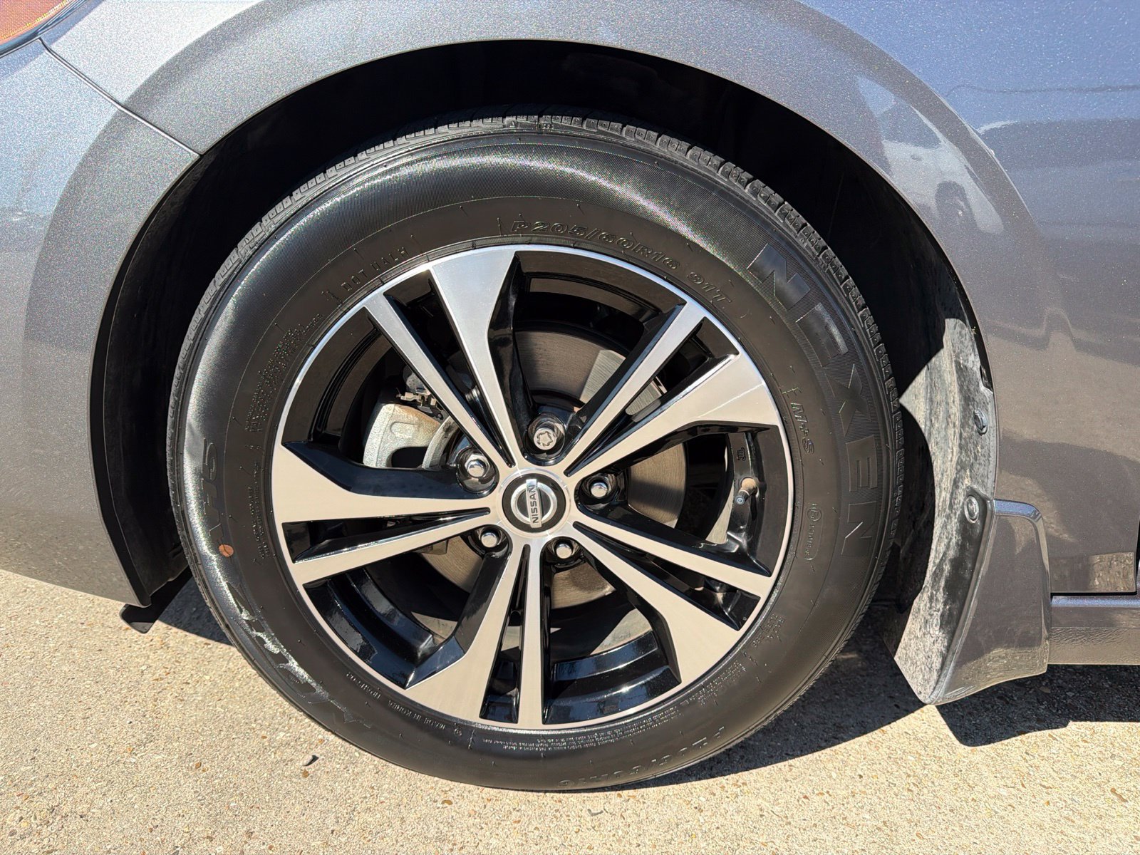 Used 2022 Nissan Sentra SV w/ All-Weather Package FWD image 7