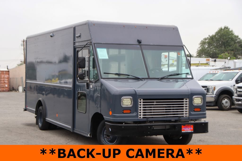 Used 2019 Ford E-450 and Econoline 450 Super Duty RWD image 2