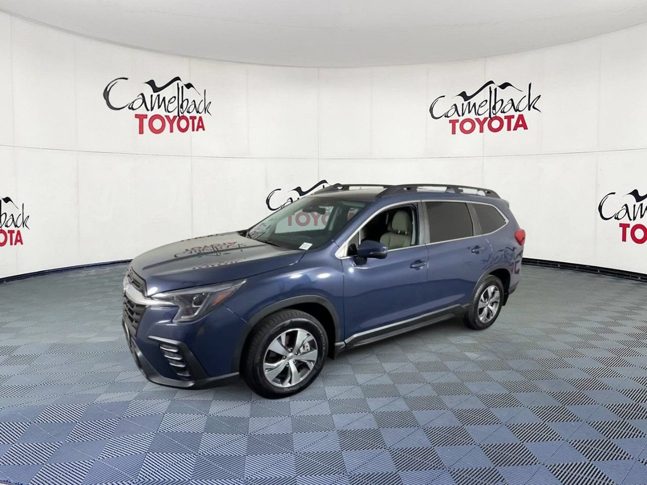 Used 2023 Subaru Ascent Premium w/ Convenience Package AWD/4WD image 8
