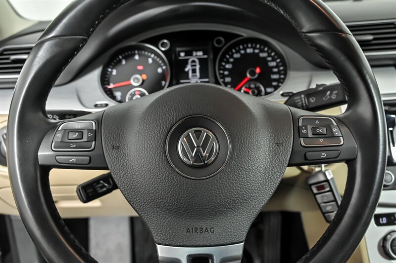 Used 2013 Volkswagen CC R-Line FWD image 21