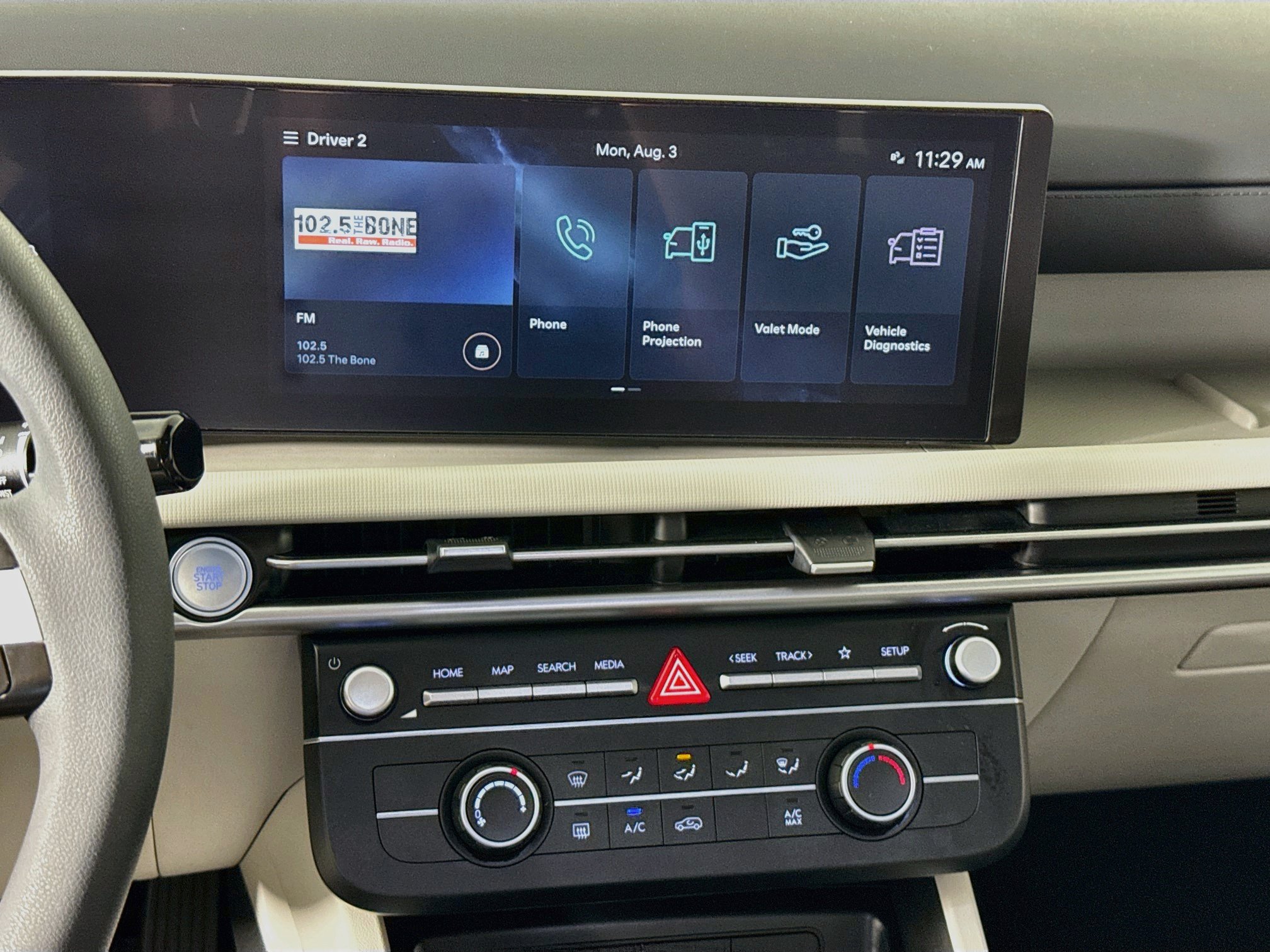Used 2025 Hyundai Tucson SE FWD image 16