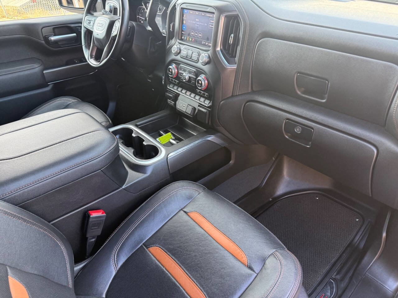 Used 2023 GMC Sierra 2500 AT4 image 24