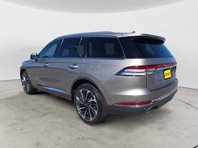 Used 2020 Lincoln Aviator Reserve w/ Equipment Group 202A image 3