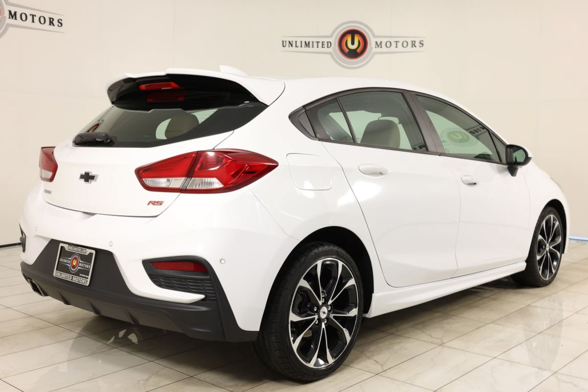 Used 2019 Chevrolet Cruze Premier w/ Sun And Sound Package FWD image 3