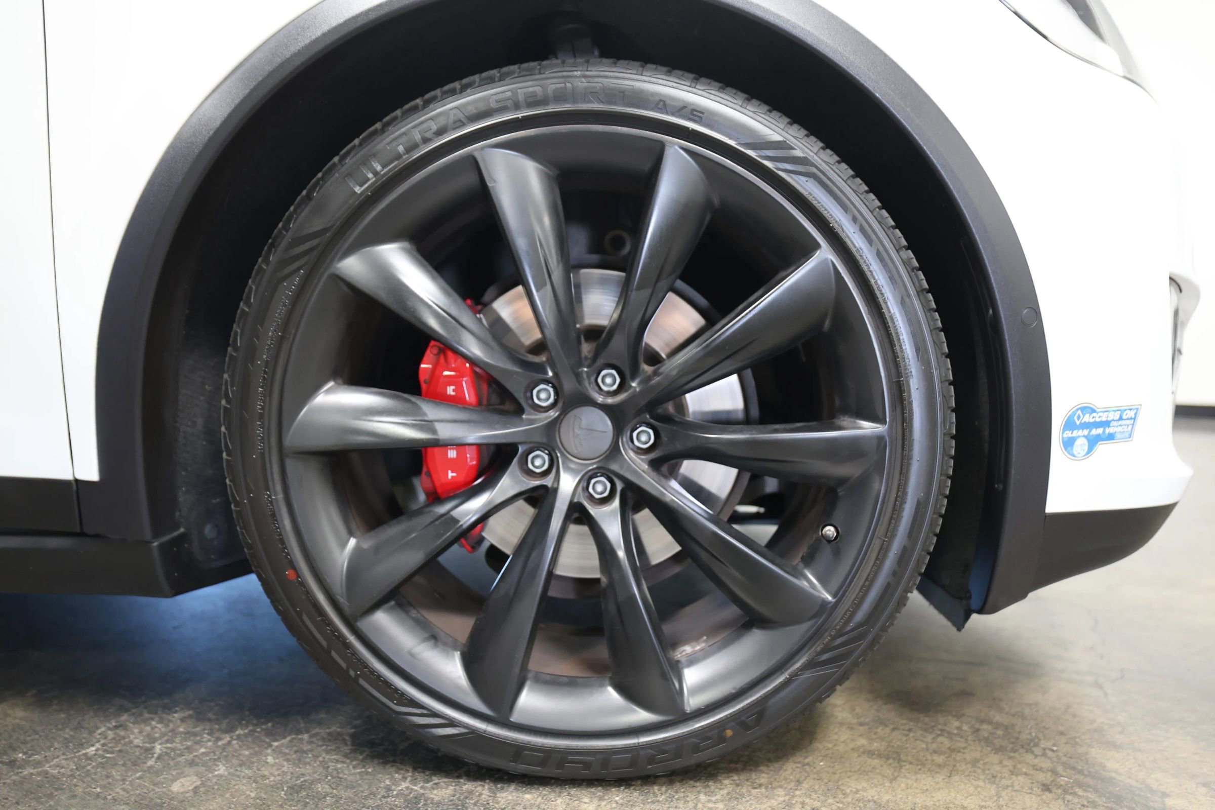 Used 2016 Tesla Model X Performance image 21