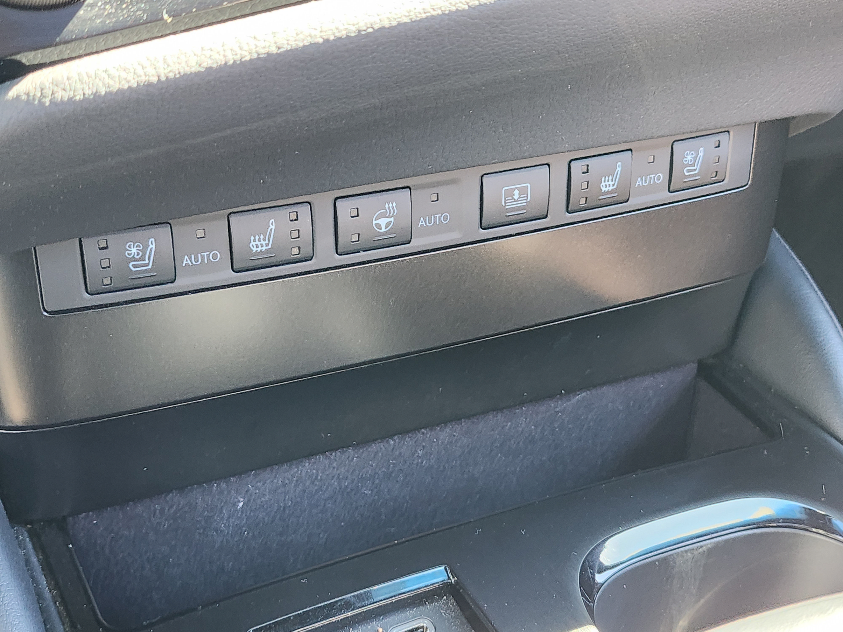 Certified 2023 Lexus ES 350 w/ Premium Package FWD image 18