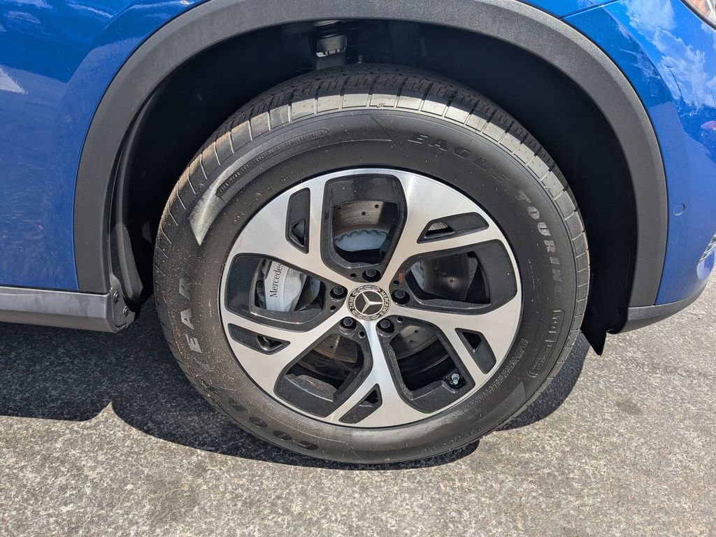 Certified 2025 Mercedes-Benz GLC 350e 4MATIC image 23