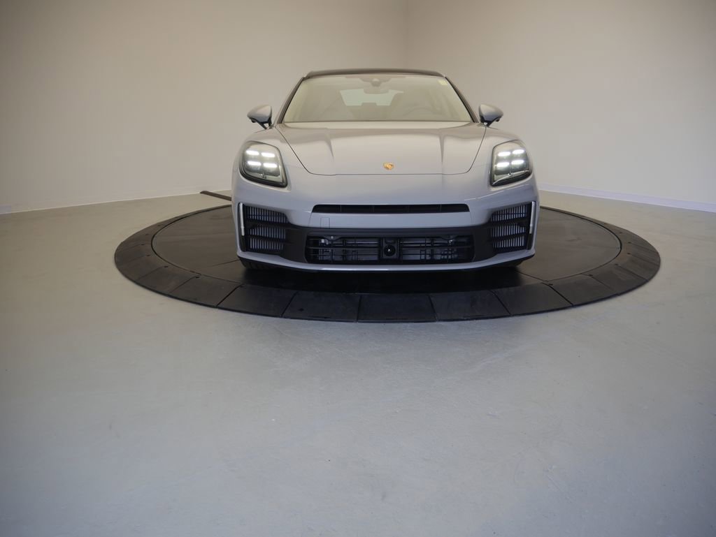 Certified 2025 Porsche Panamera 4 AWD/4WD image 10