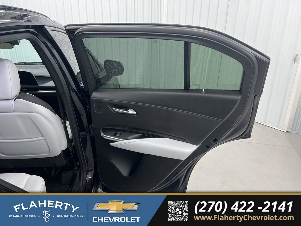 Used 2024 Cadillac XT4 Sport image 12