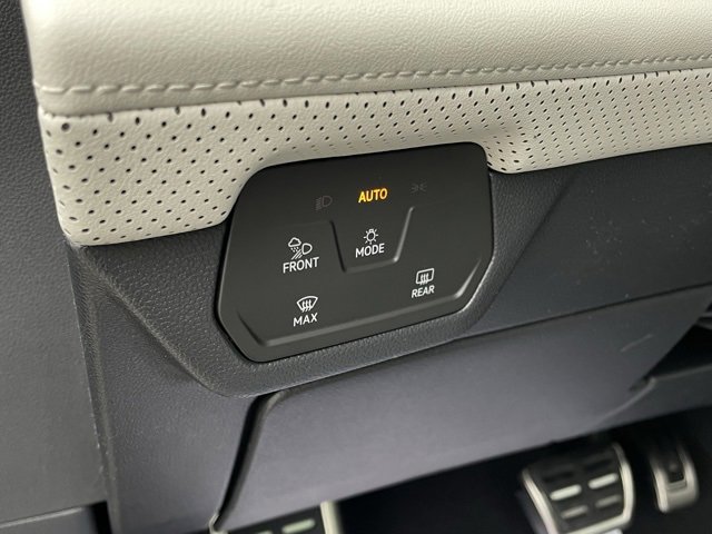 New 2025 Volkswagen Atlas Cross Sport SEL Premium R-Line image 10