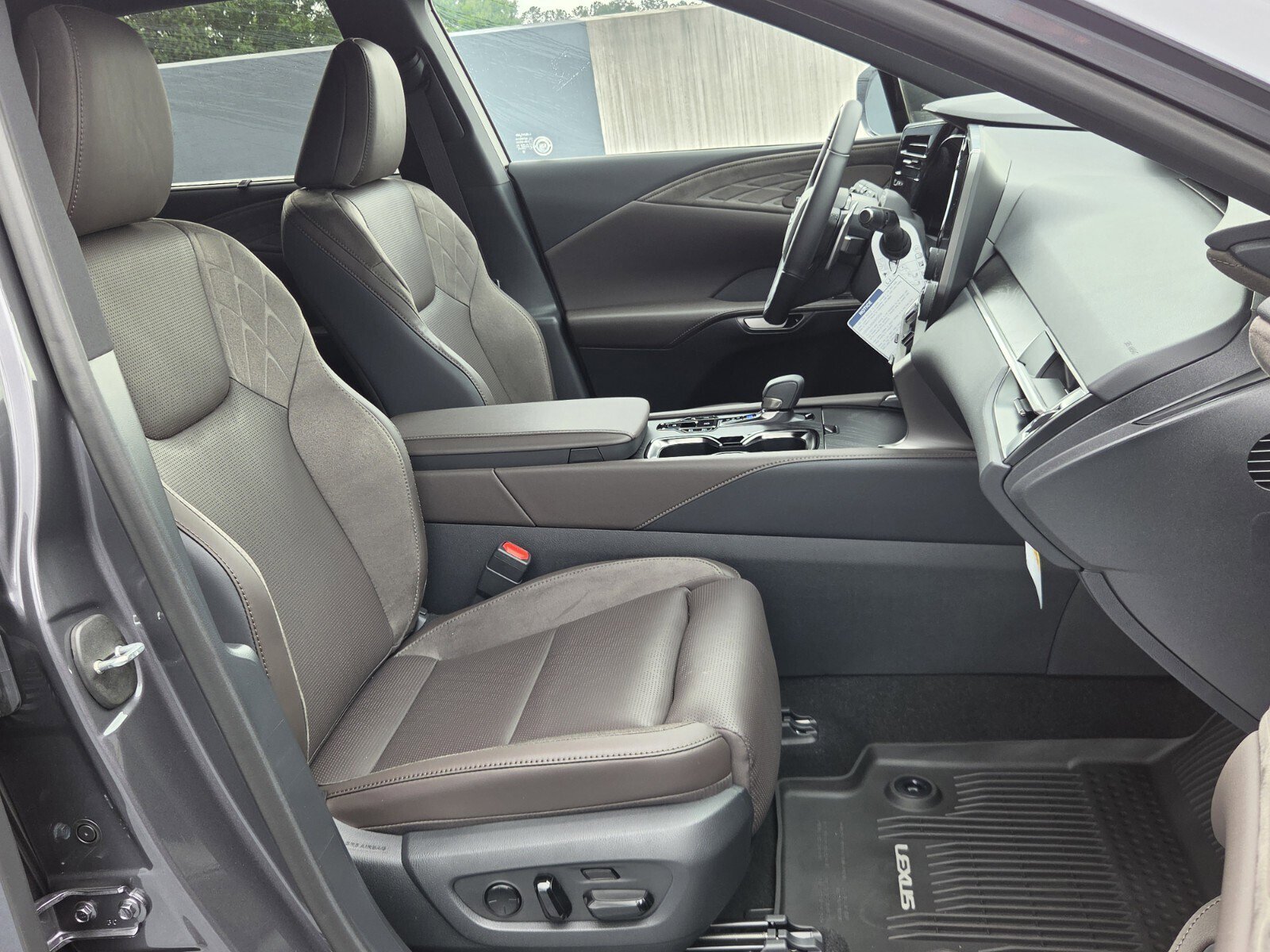 New 2026 Lexus RX 450h AWD w/ Convenience Package image 19