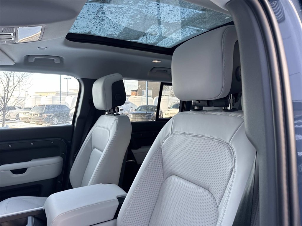 New 2026 Land Rover Defender 110 S image 20