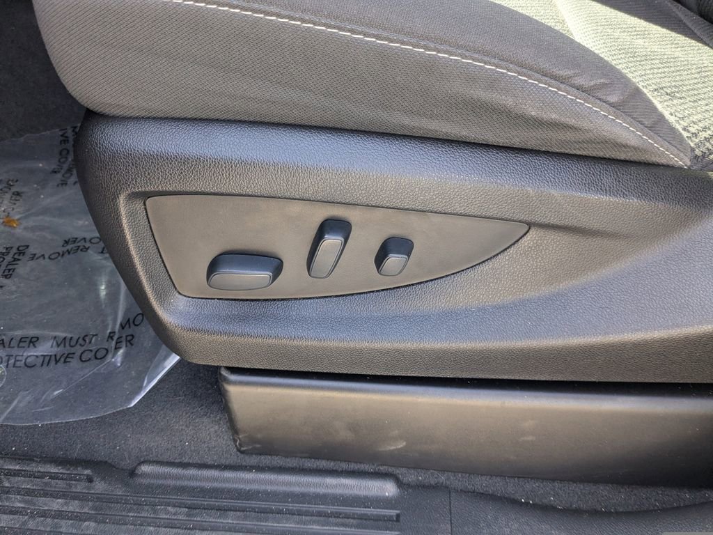 Used 2019 Chevrolet Silverado 1500 LT w/ All Star Edition image 7