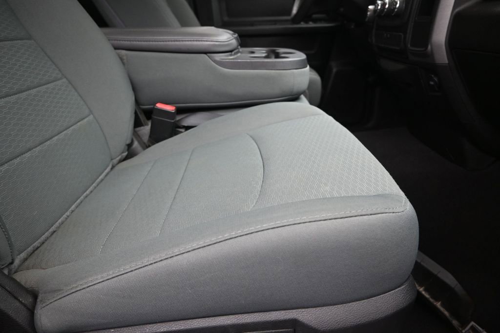 Used 2019 RAM 1500 Express AWD/4WD image 24