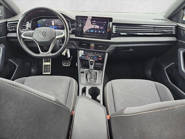 Used 2025 Volkswagen Jetta Sport FWD image 16