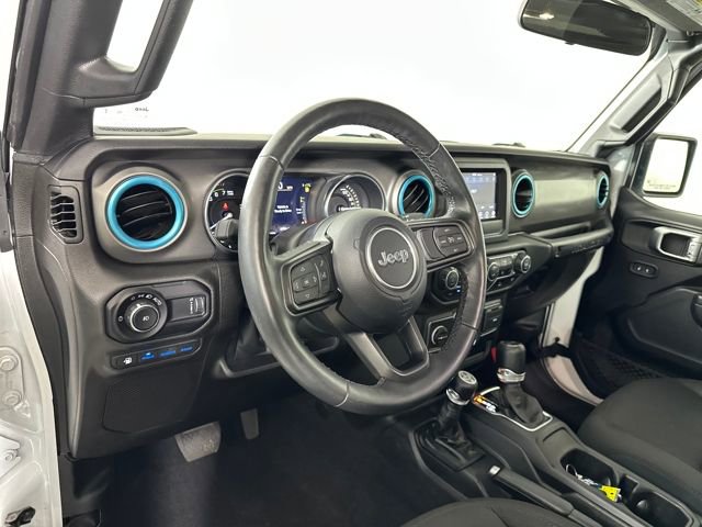 Used 2023 Jeep Wrangler Unlimited w/ Cold Weather Group image 13