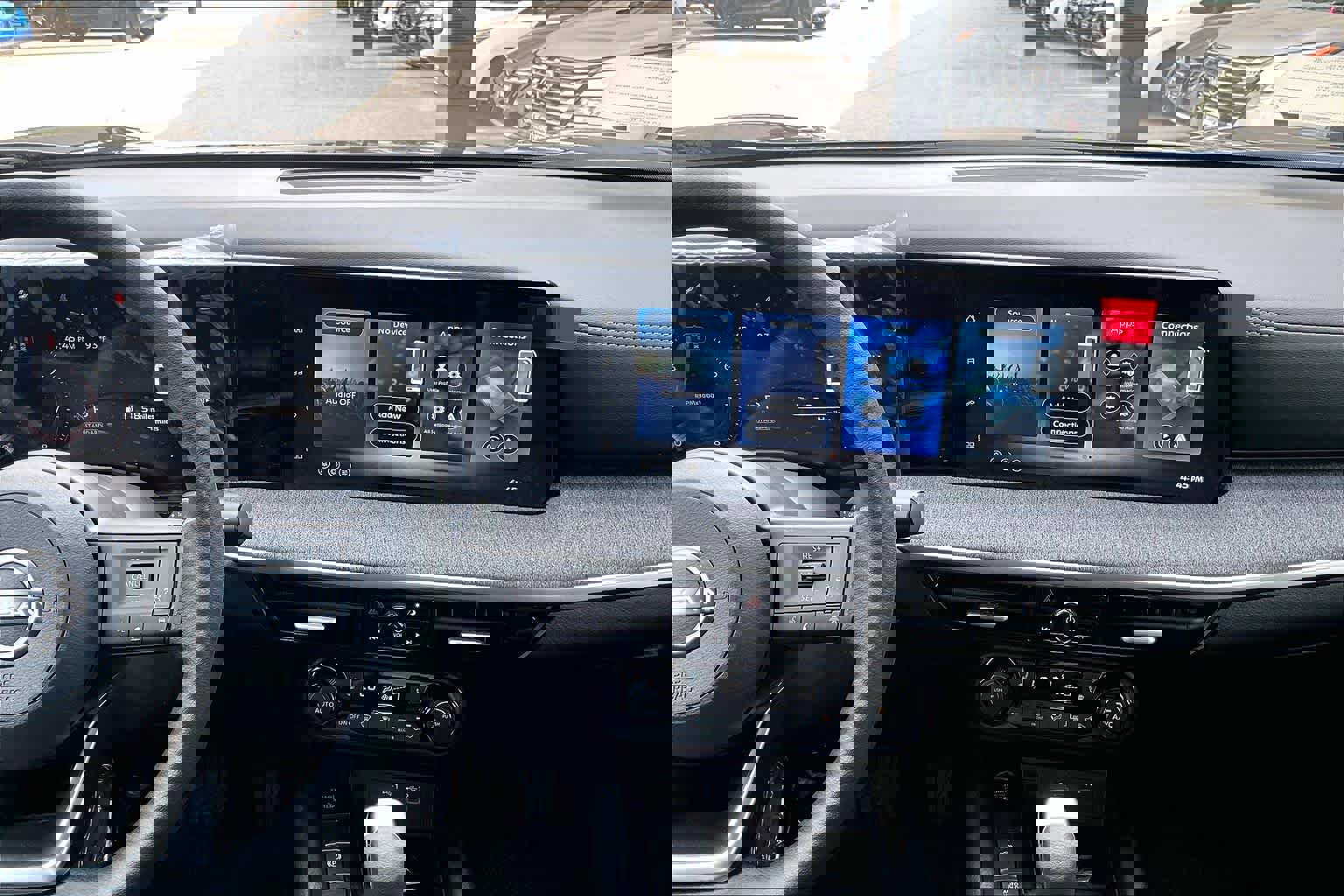 New 2026 Nissan Kicks SV image 6