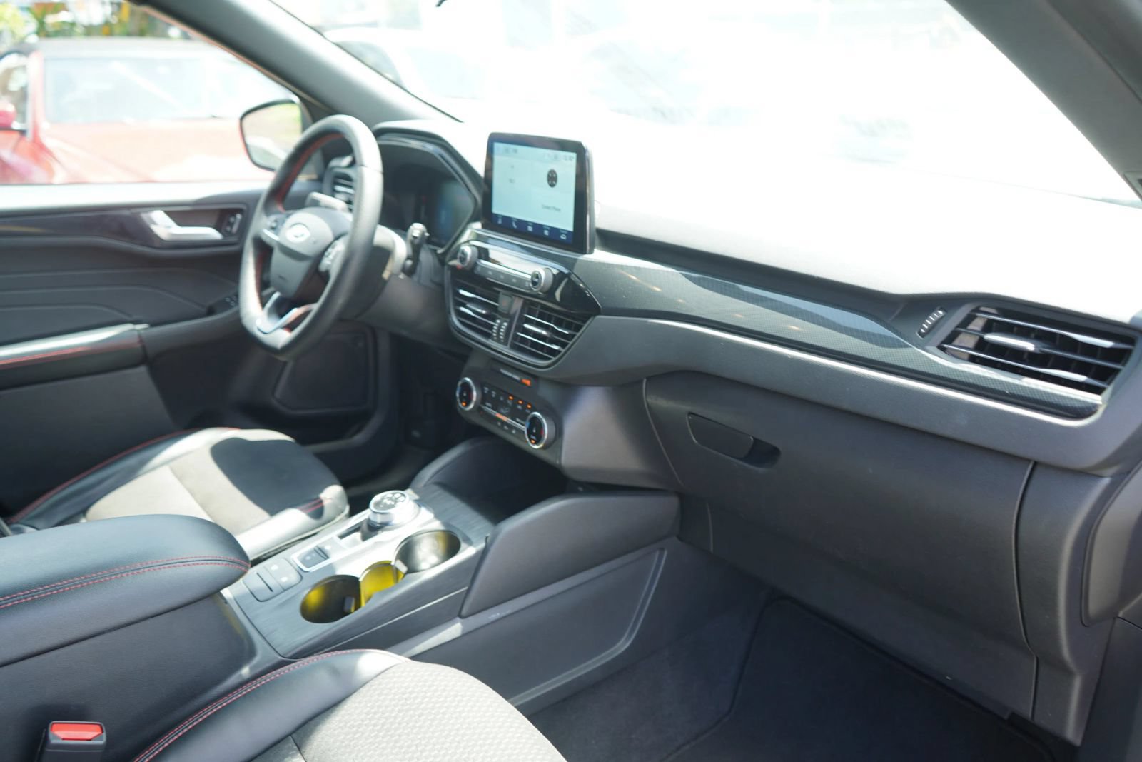 Used 2024 Ford Escape ST-Line AWD/4WD image 16