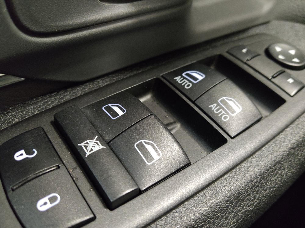 Used 2023 RAM 1500 Classic SLT w/ Trailer & Traction Group AWD/4WD image 27