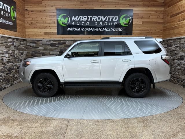 Used 2022 Toyota 4Runner SR5 Premium AWD/4WD image 6