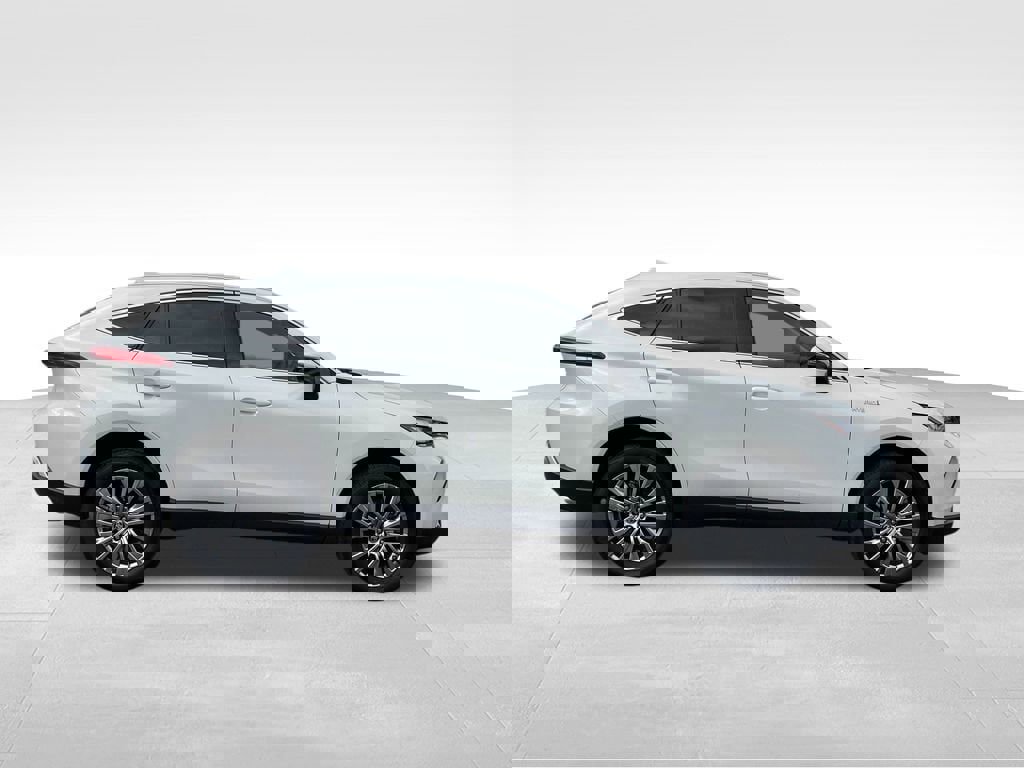 Used 2021 Toyota Venza XLE w/ Softex Package image 3