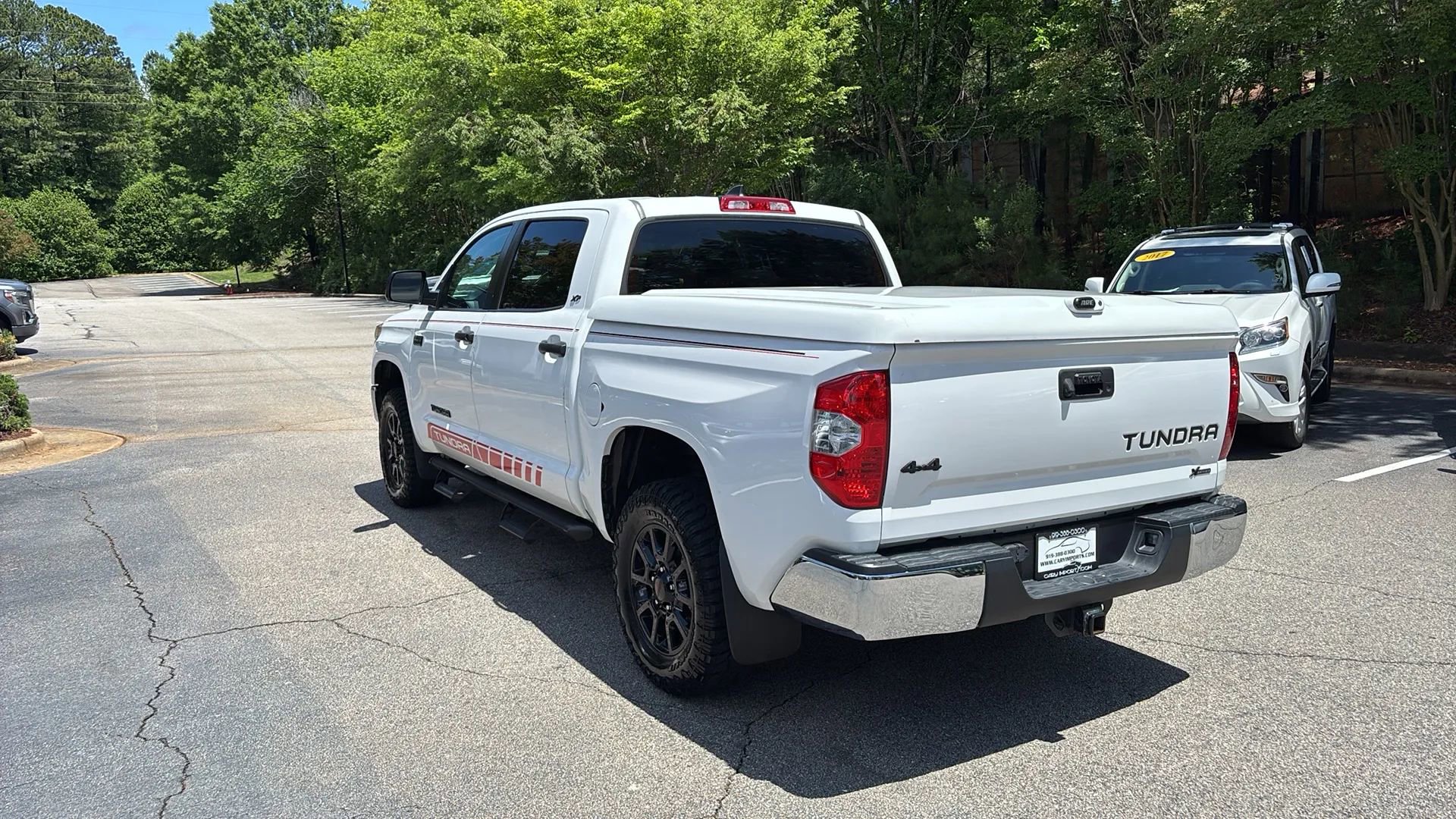 Used 2020 Toyota Tundra SR5 w/ SR5 Upgrade Package image 7