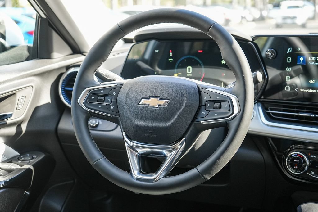 New 2026 Chevrolet Trax LT w/ Driver Confidence Package FWD image 14