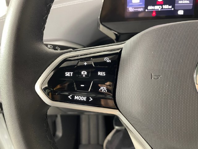 Used 2023 Volkswagen ID.4 Pro S Plus AWD/4WD image 9