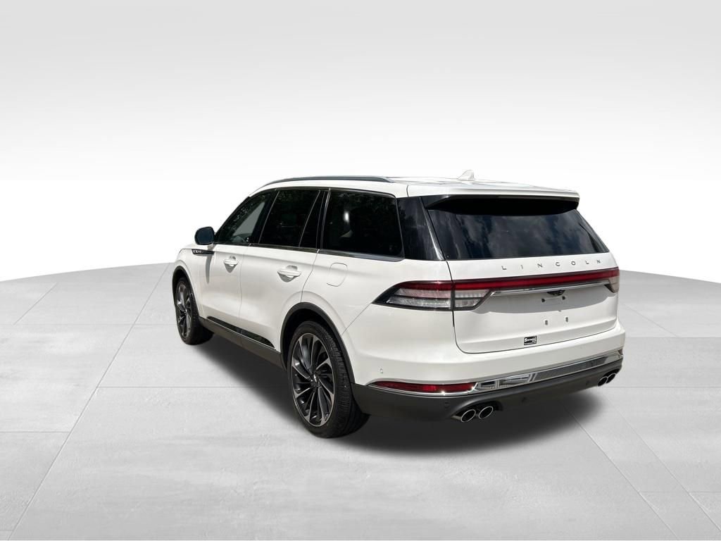 Used 2022 Lincoln Aviator Reserve w/ Equipment Group 201A RWD image 3