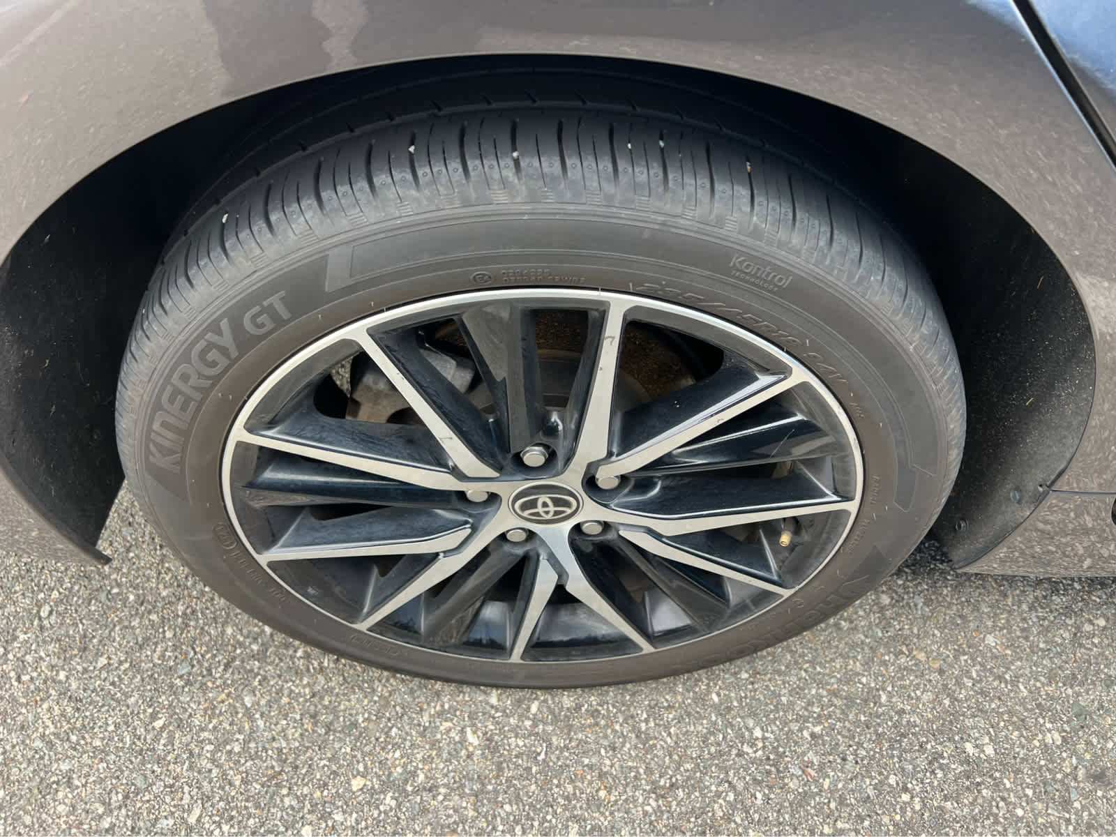 Used 2024 Toyota Camry SE image 13