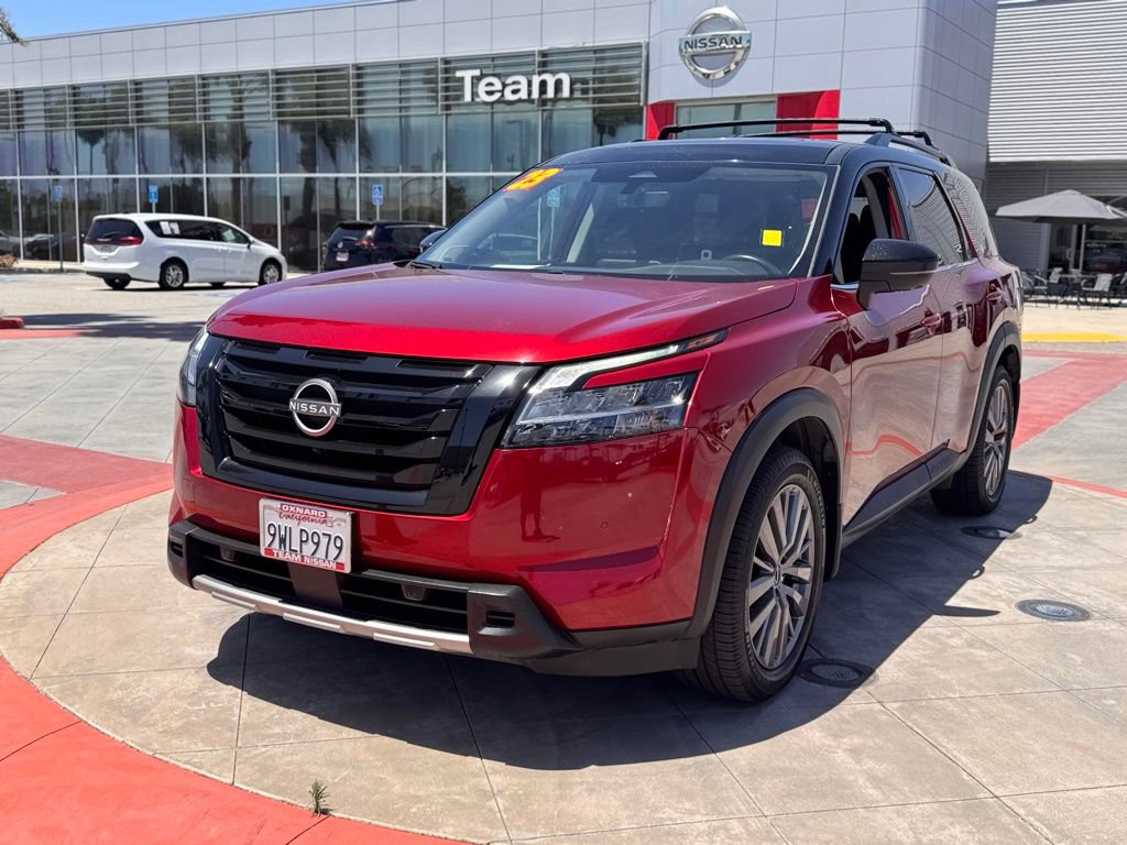 Certified 2023 Nissan Pathfinder SL w/ SL Premium Package FWD image 4