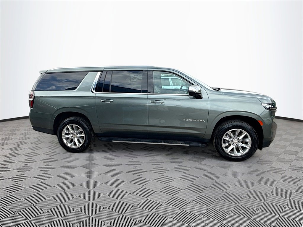 Used 2023 Chevrolet Suburban Premier image 5