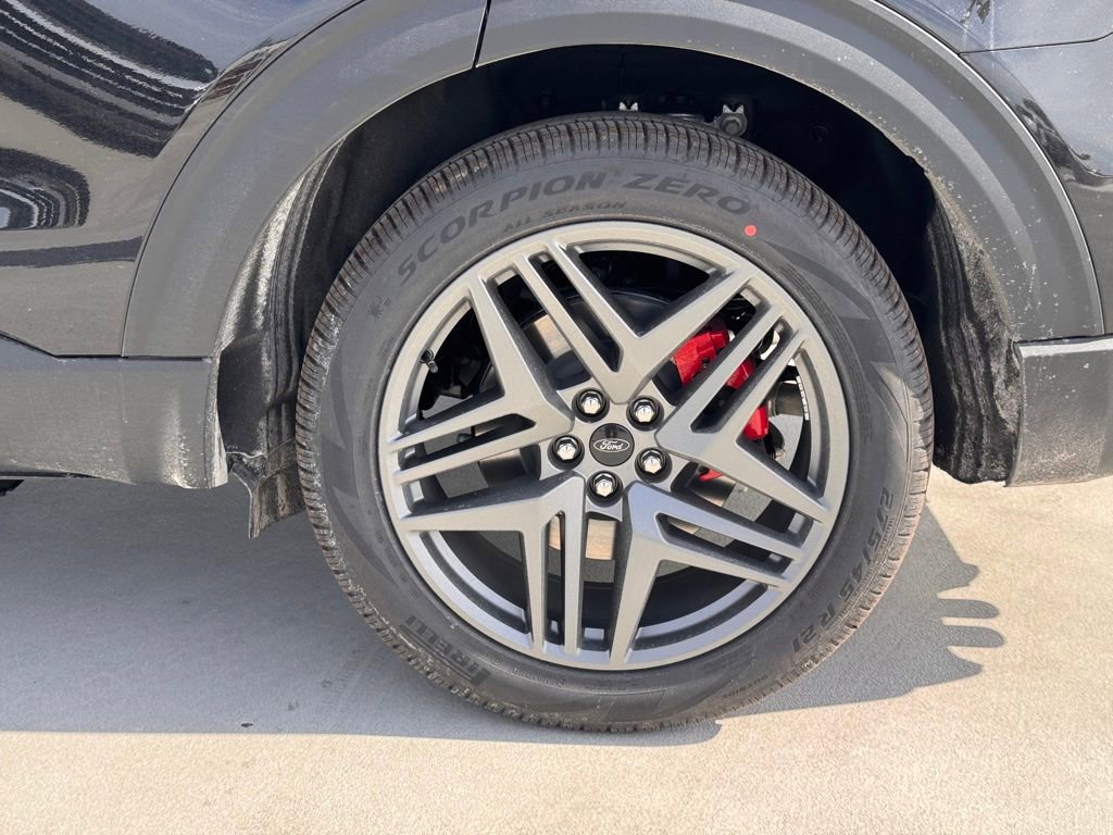 New 2026 Ford Explorer ST w/ Sun And Sound Package image 15
