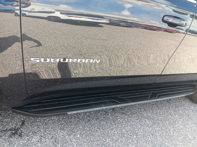 New 2025 Chevrolet Suburban LS image 4