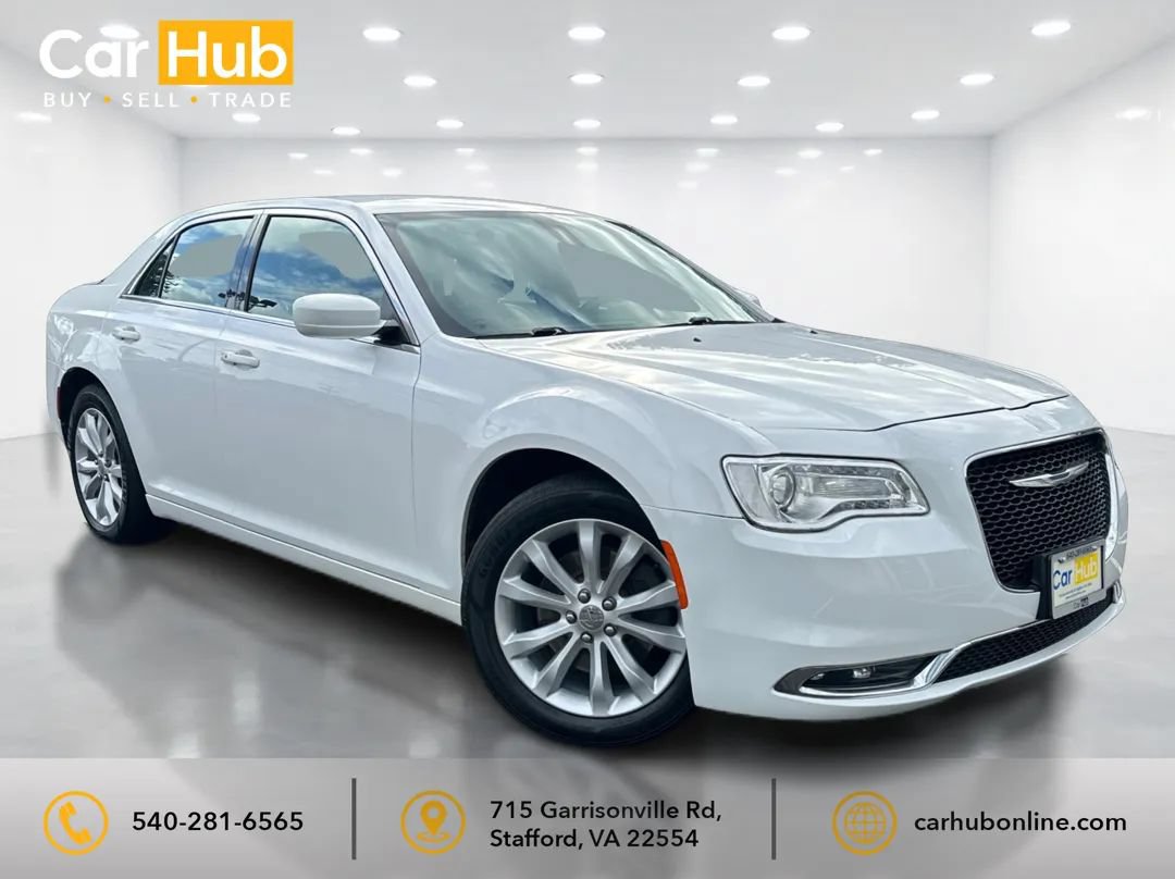 Used 2015 Chrysler 300 Limited w/ Driver Convenience Group AWD/4WD image 1