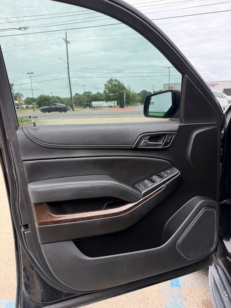 Used 2020 Chevrolet Tahoe LS RWD image 12