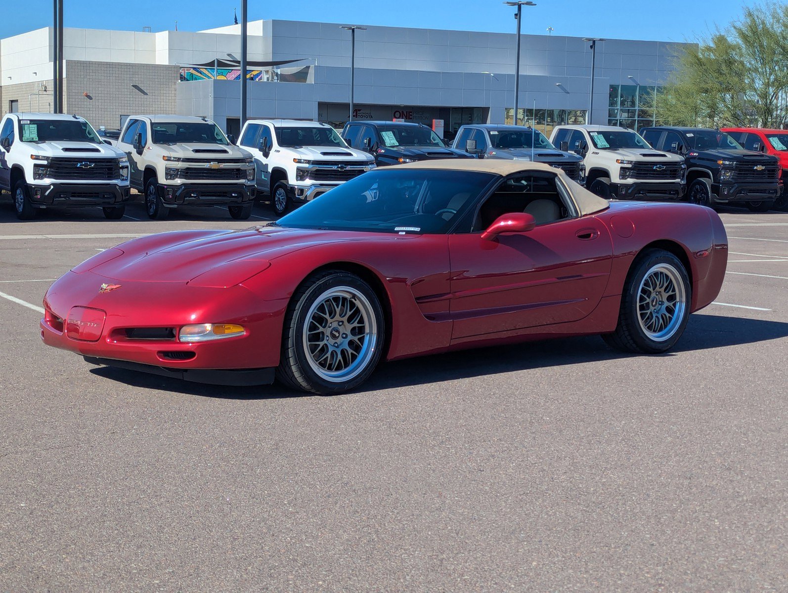 Used 2004 Chevrolet Corvette Convertible w/ Preferred Equipment Group image 2