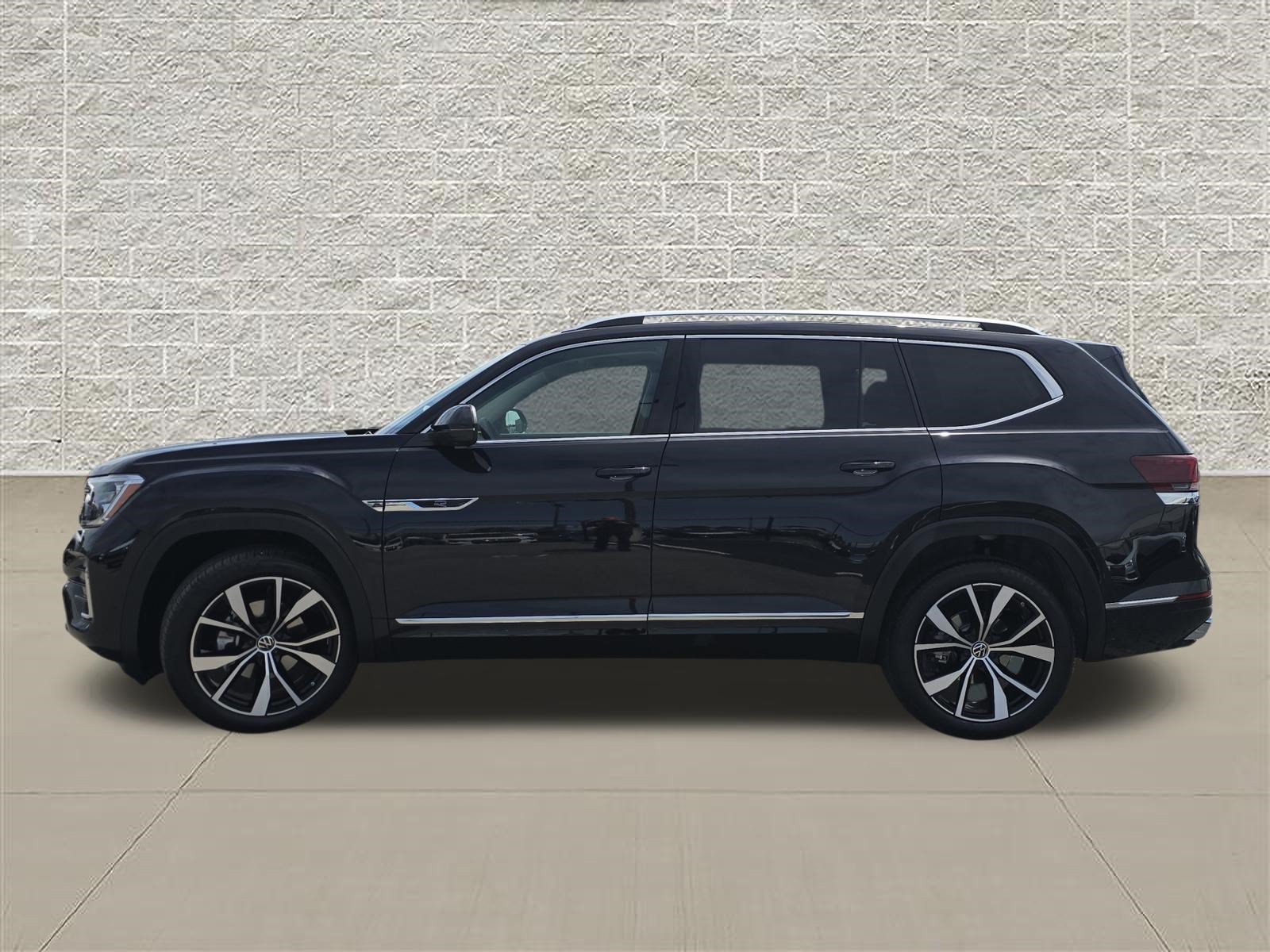 New 2026 Volkswagen Atlas SEL Premium R-Line AWD/4WD image 4