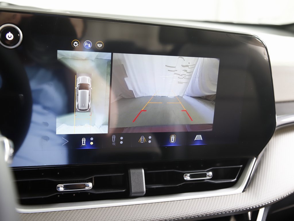 New 2026 Chevrolet Equinox LT w/ Convenience Package II image 21