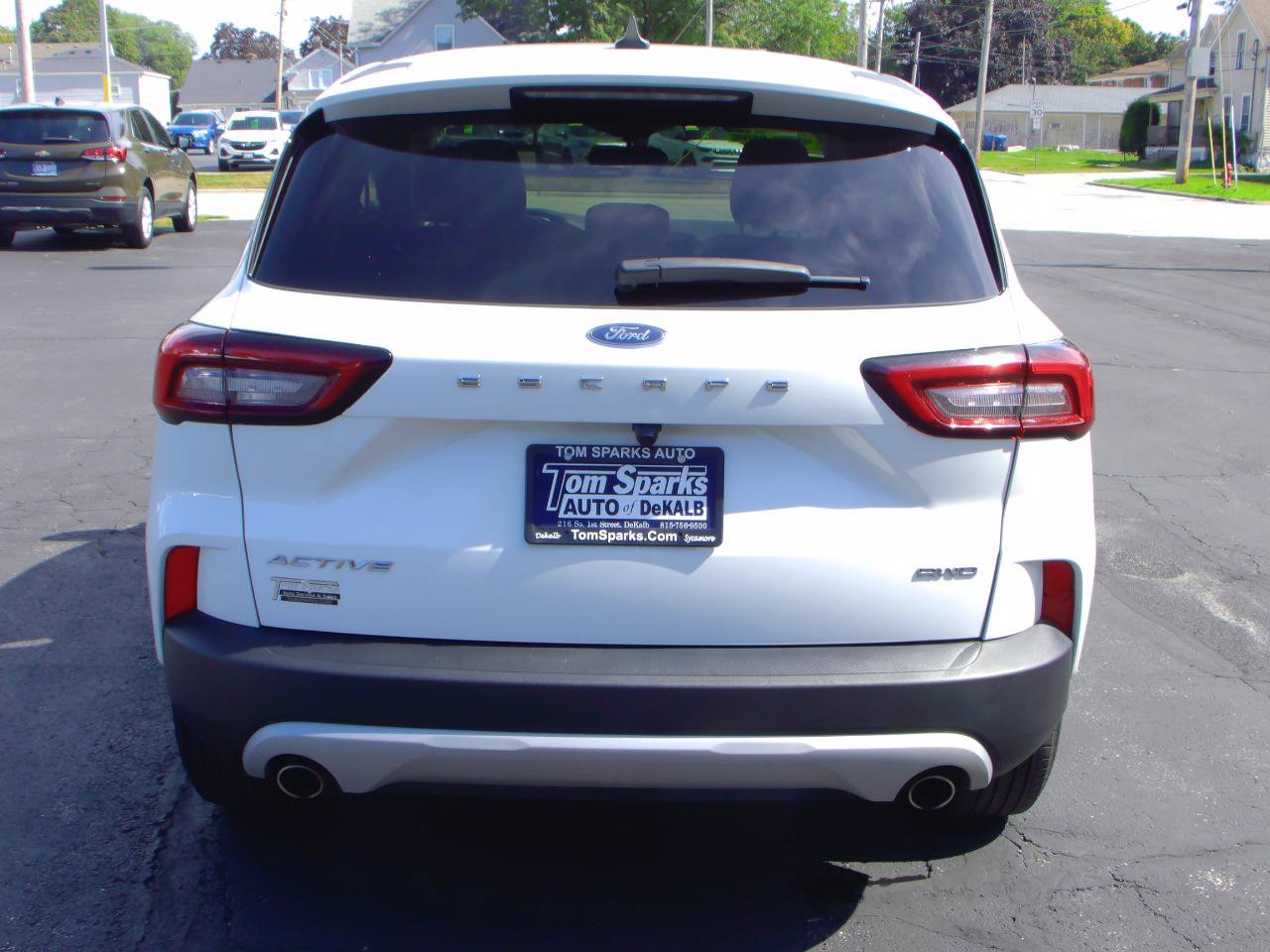 Used 2025 Ford Escape Active AWD/4WD image 25