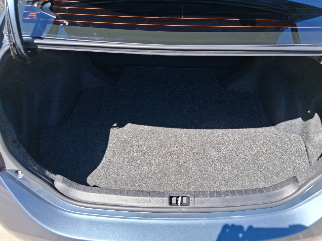 Used 2015 Toyota Corolla L image 21