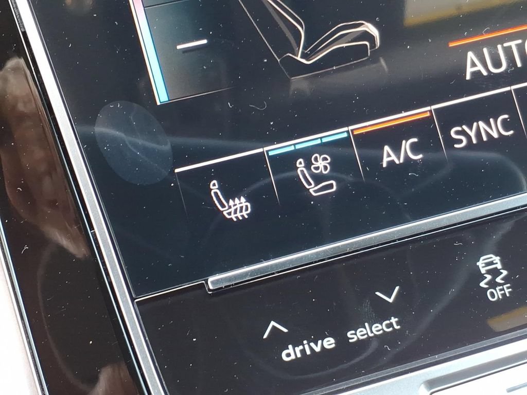 New 2026 Audi Q8 Premium Plus AWD/4WD image 9