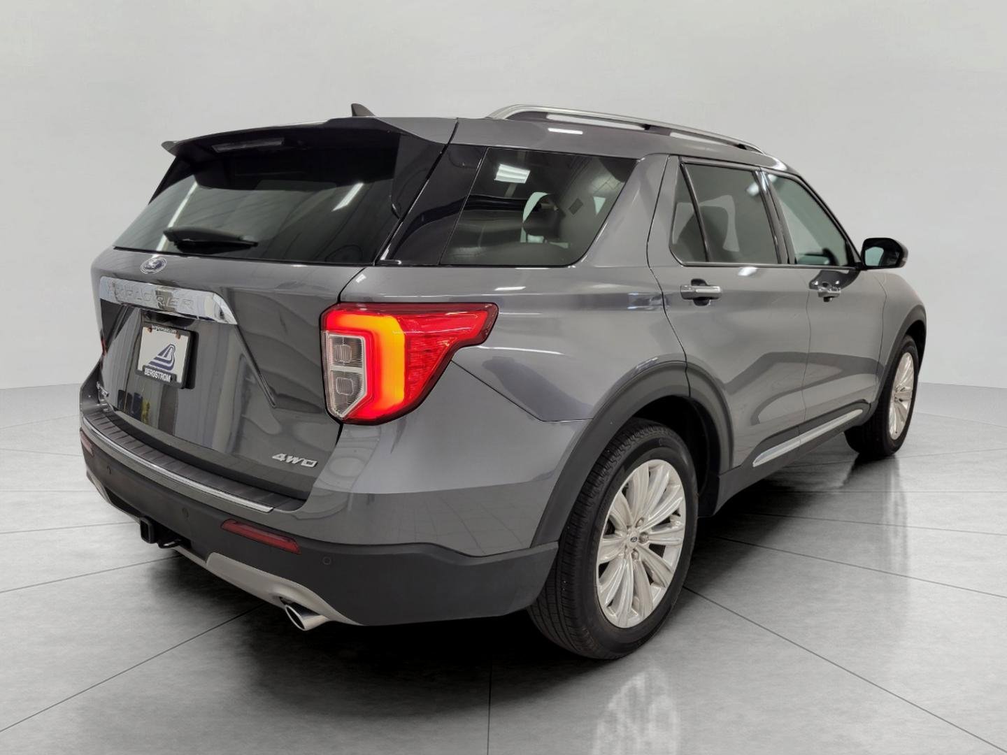 Used 2023 Ford Explorer Limited w/ Equipment Group 301A image 18