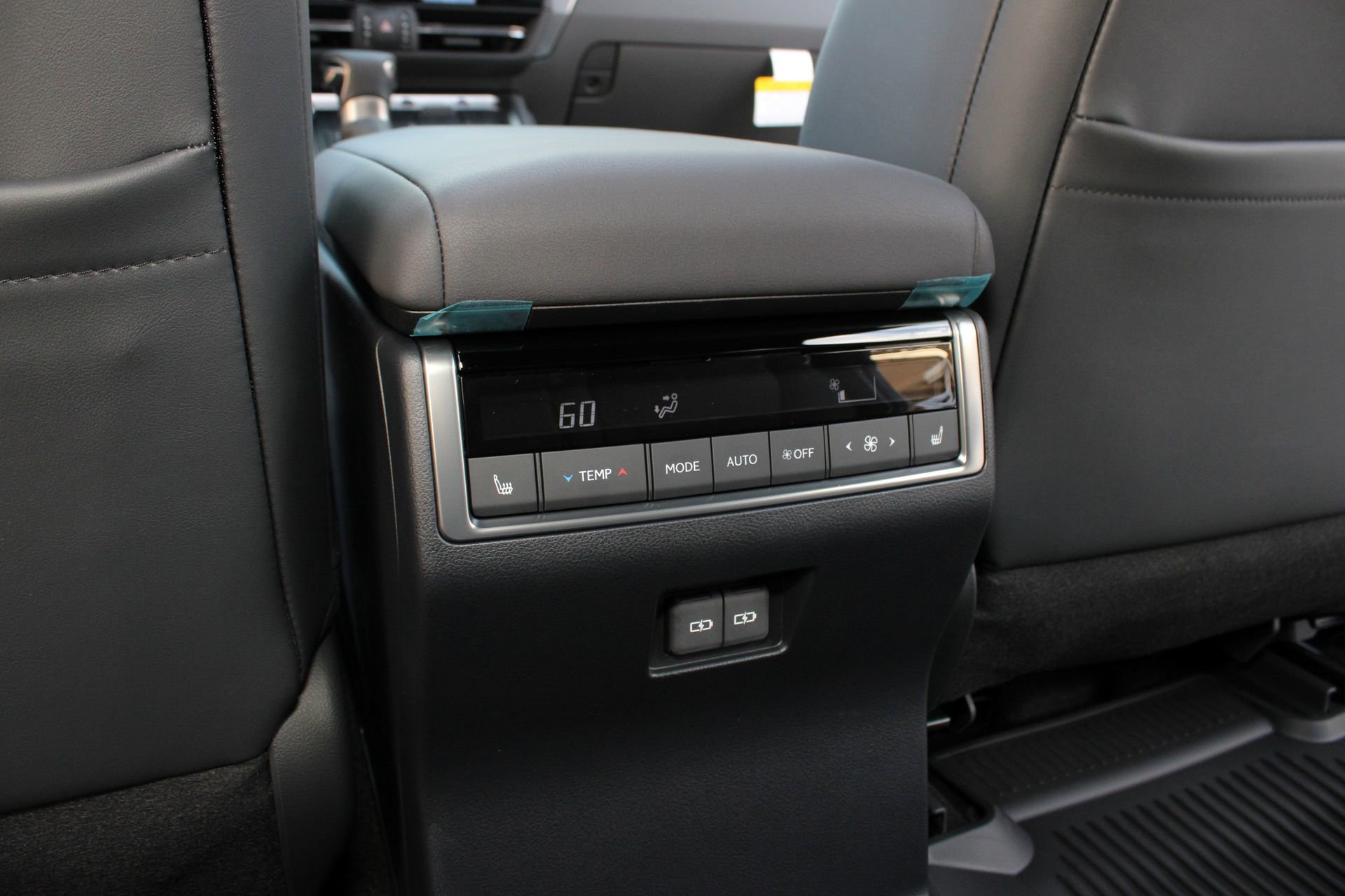 Used 2024 Lexus GX 550 w/ Accessory Package (Z1) image 21