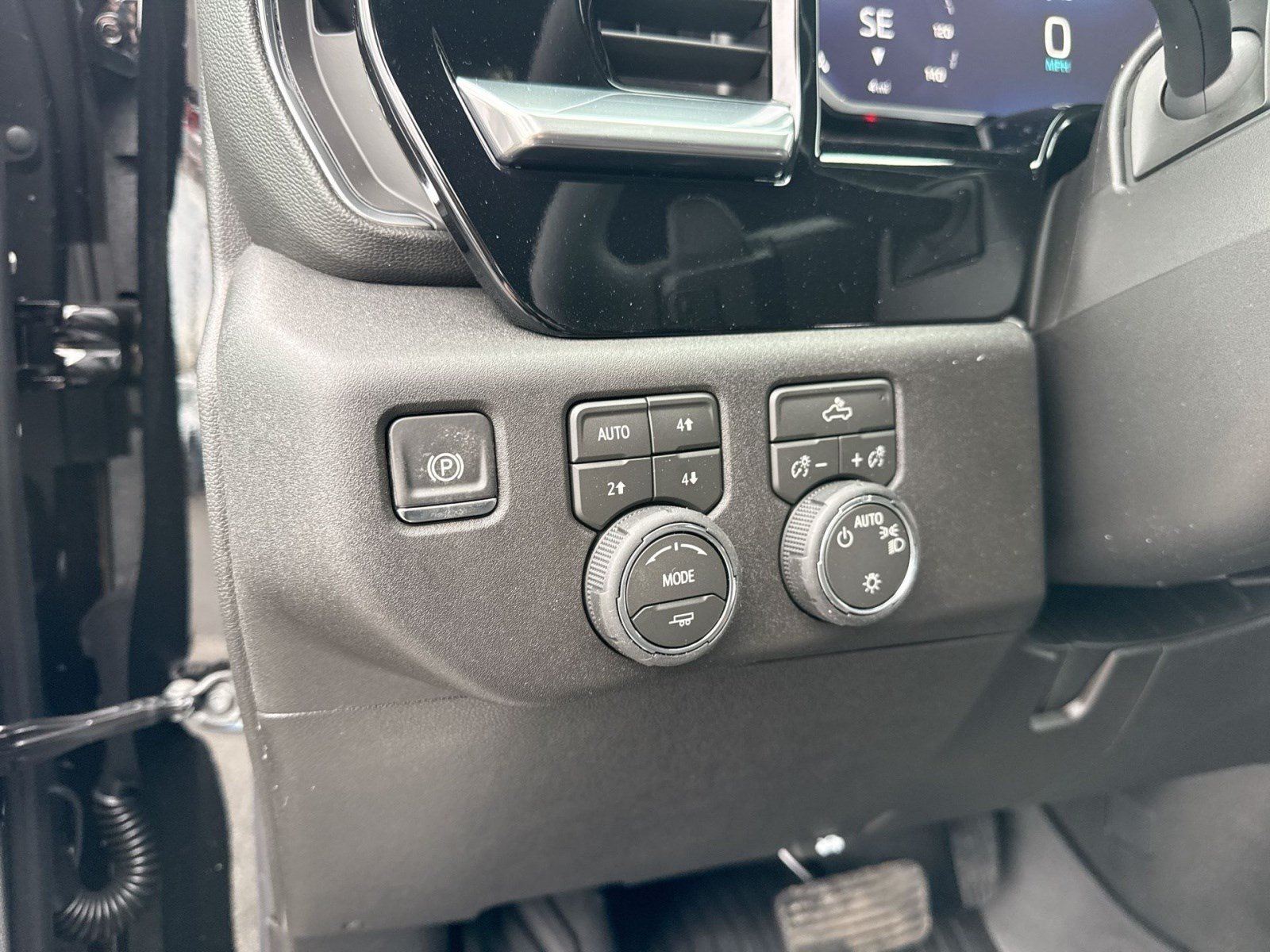 New 2026 Chevrolet Silverado 1500 LT AWD/4WD image 15