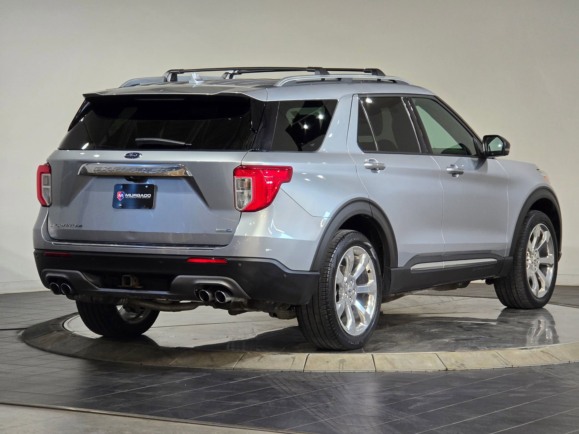 Used 2020 Ford Explorer Platinum w/ Premium Technology Package image 11