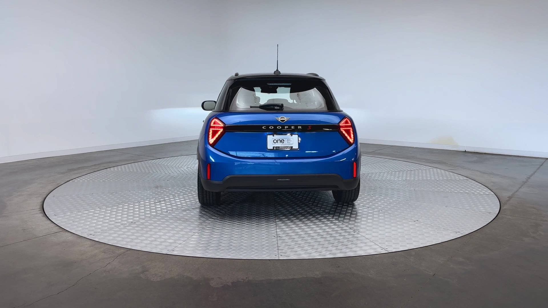 Used 2026 MINI Cooper S FWD image 7