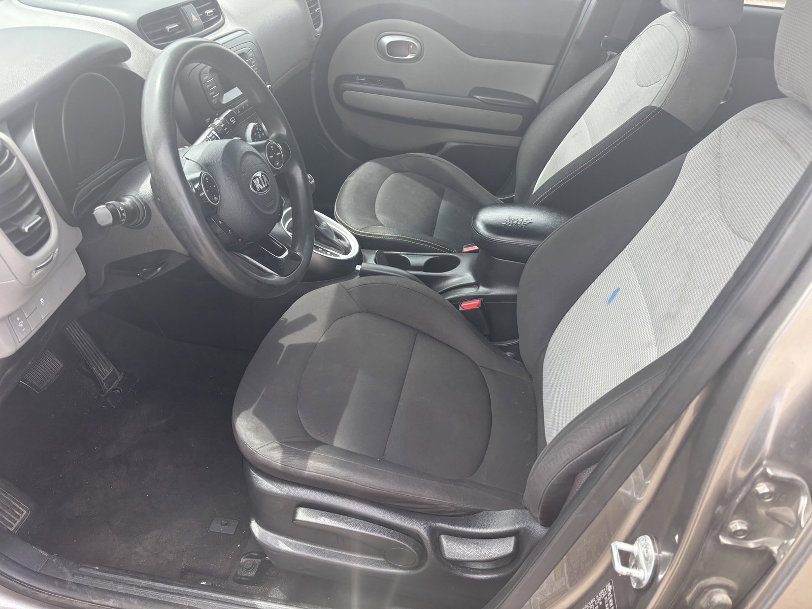 Used 2015 Kia Soul FWD image 9