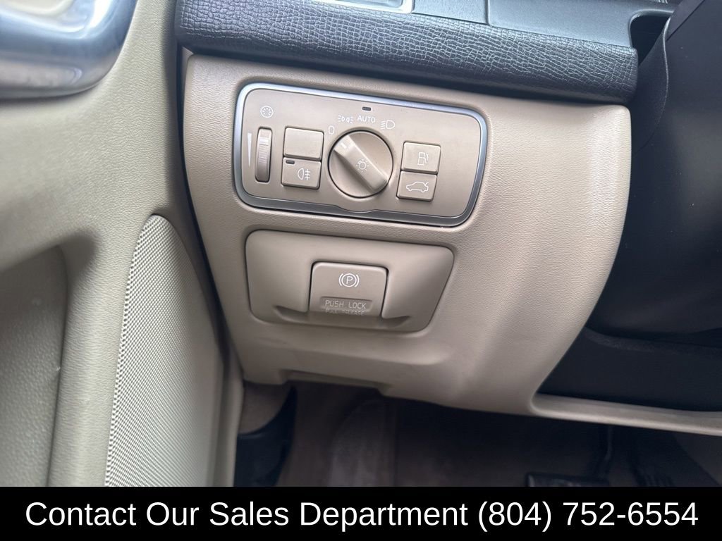 Used 2015 Volvo XC60 T6 image 19