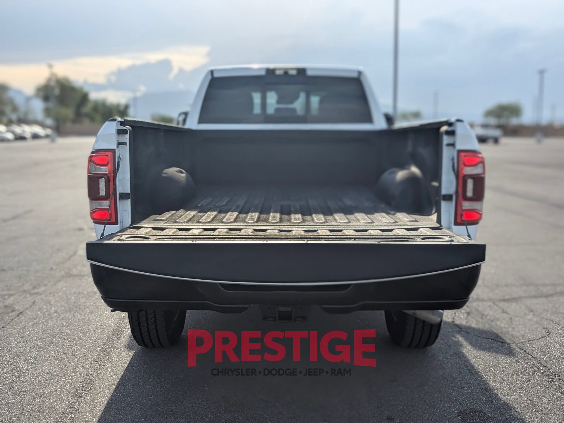 Used 2022 RAM 2500 Tradesman w/ Safety Group AWD/4WD image 9